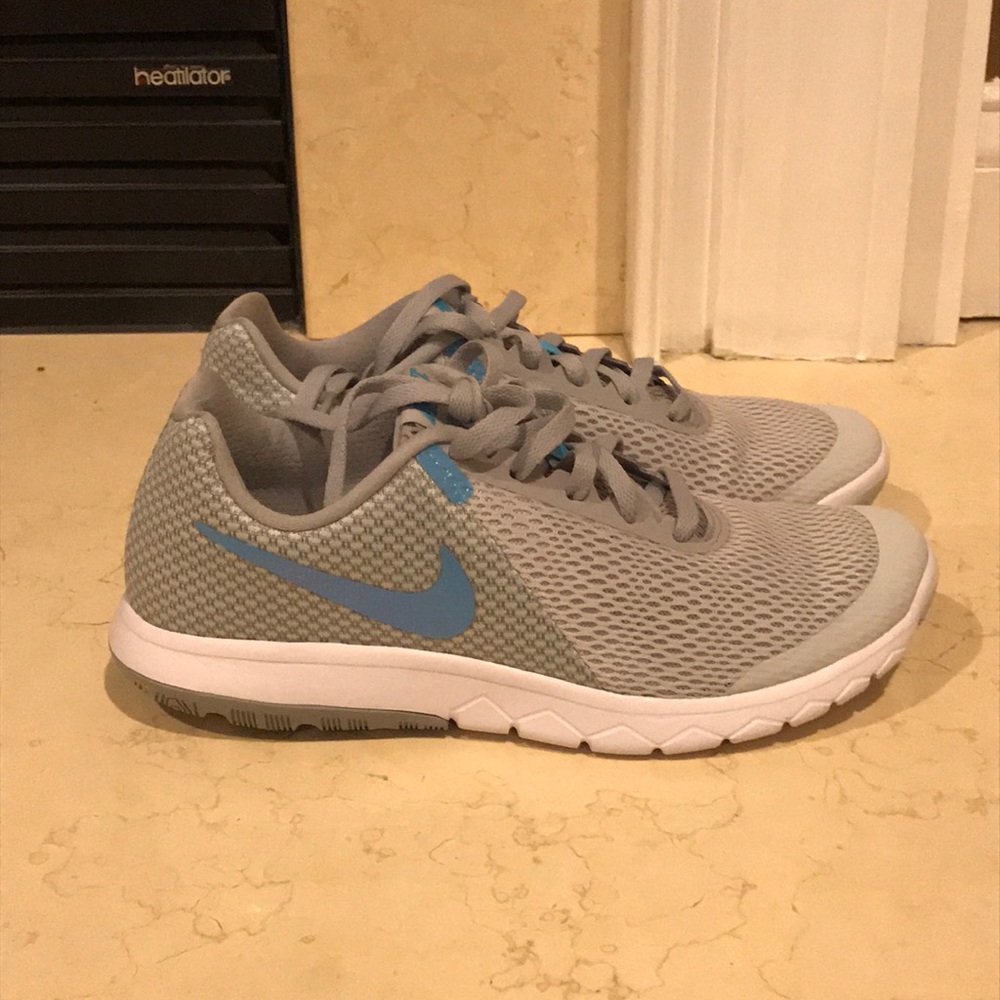NIB women’s Nike flex experience Rn 6 size 6.5